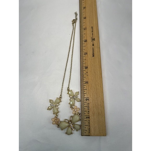 Gold Tone Rhinestones Butterfly Flowers‎ Statement Necklace - Picture 8 of 9